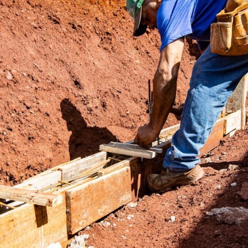 Na czym stanie Twój dom? Jak dobrać fundament idealny do działki, projektu i budżetu