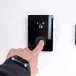 Nocny tryb ogrzewania: zaprogramuj przerwę raz, oszczędzaj co noc — praktyczny przewodnik dla każdego domu