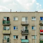 Własnościowe czy spółdzielcze? Przewodnik kupującego: koszty, ryzyka i prawa w pigułce